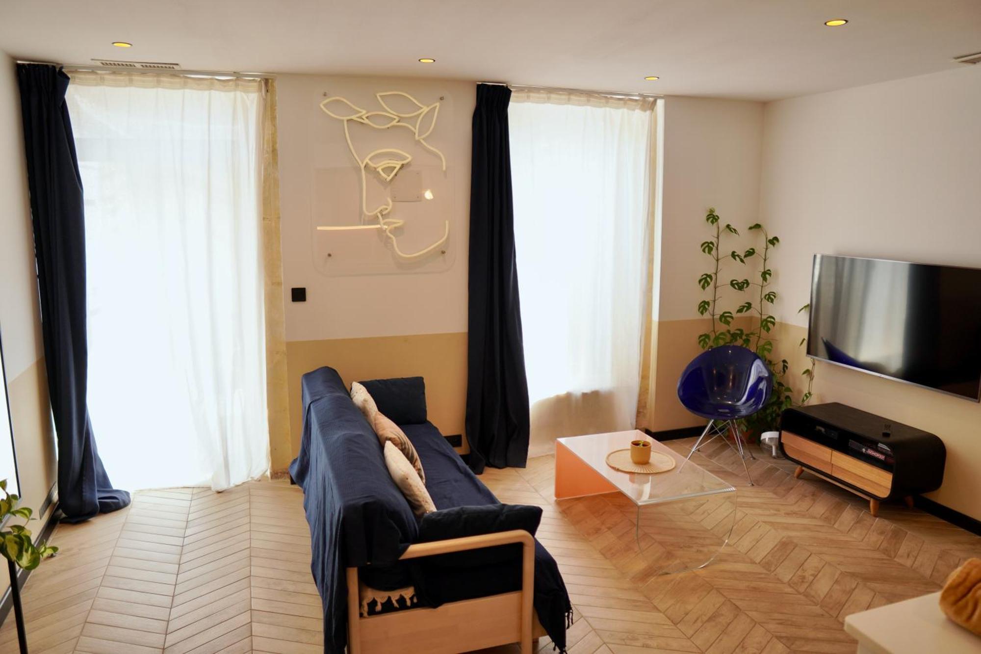 Roma Divine Home Cinema Et Jardin Нім Екстер'єр фото